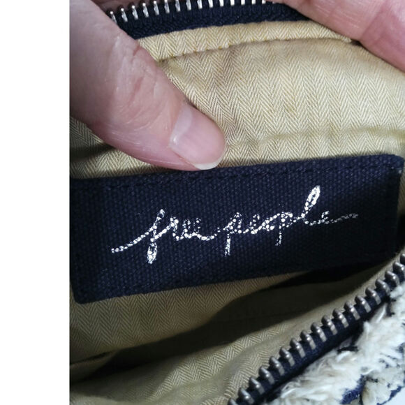 Free People Zamora Fringed Crossbody Bag in navy/cream strap boho cottagecore - Picture 4 of 8